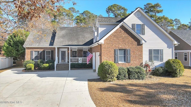 view of front of house with a porch