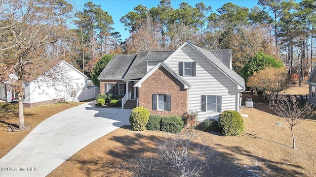 view of front property