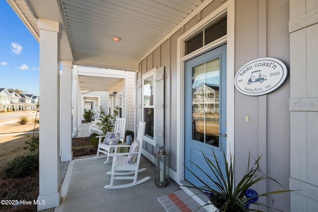 view of patio / terrace with covered porch