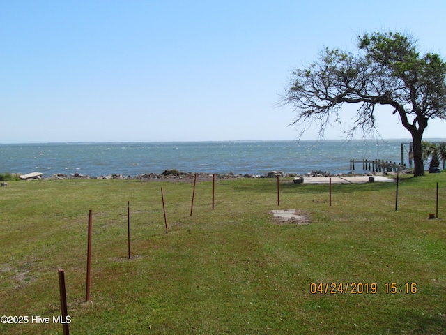 Listing photo 3 for 1406 Island Rd, Harkers Island NC 28531