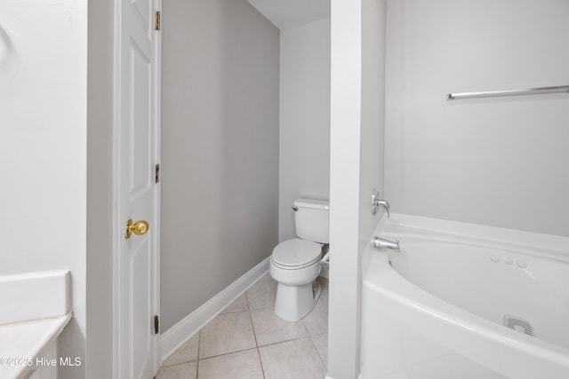 1422 Willoughby Park Ct Unit 5, Wilmington, NC 28412 - full bath with toilet, a bathtub, tile patterned floors, and baseboards
