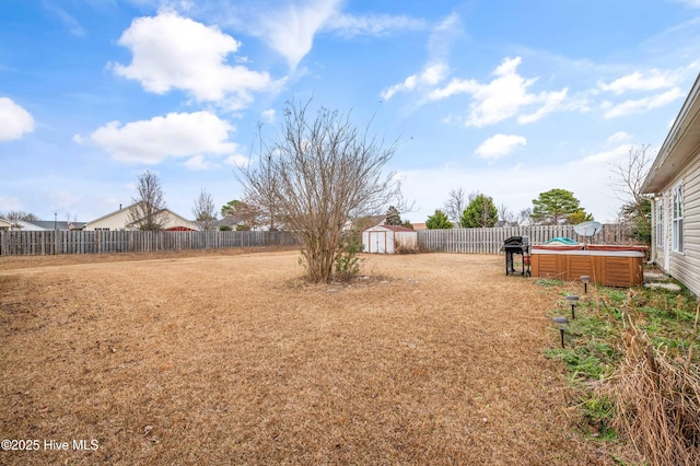 view of yard featuring a storage shed