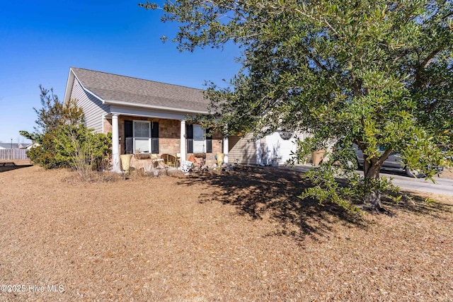 view of front of property