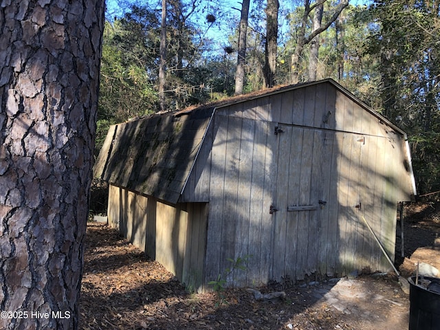 view of outdoor structure