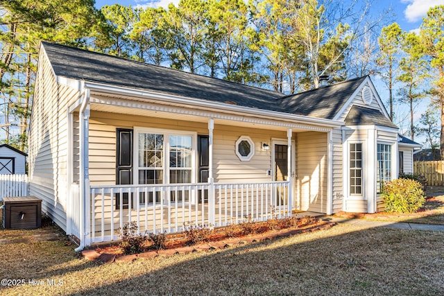 view of front of home with covered porch