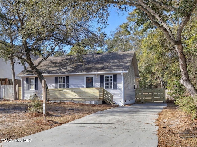 view of front of property