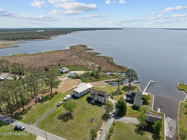 530 E St, Belhaven, NC 27810 - drone / aerial view with a water view