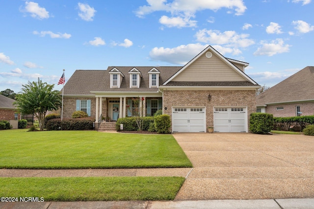 view of front of property featuring a front lawn