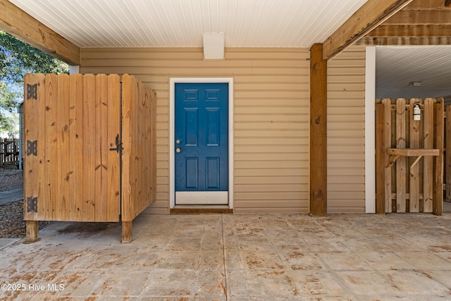 view of entrance to property