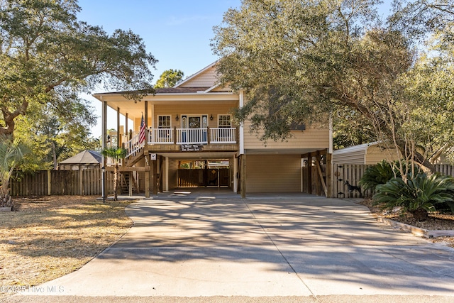 view of front facade featuring a porch