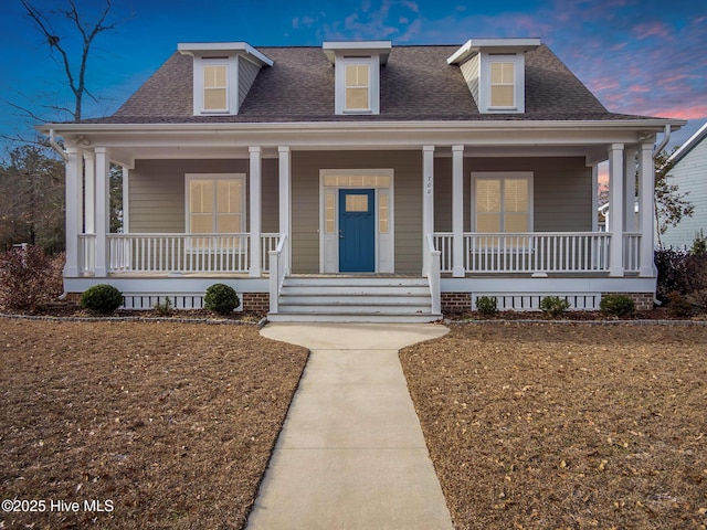 view of front of property featuring a porch