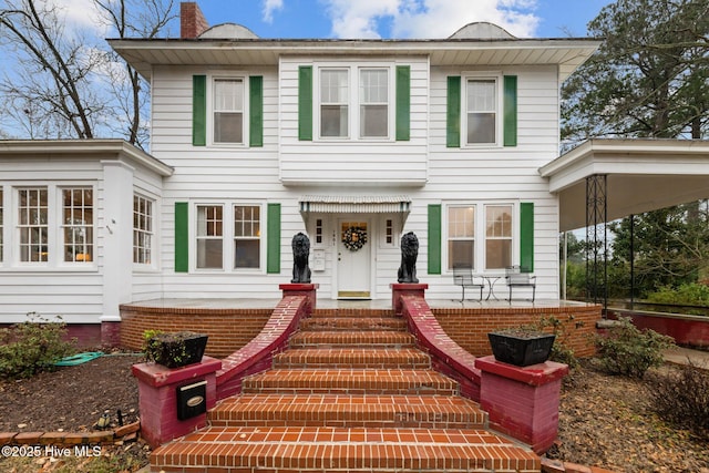 view of colonial inspired home