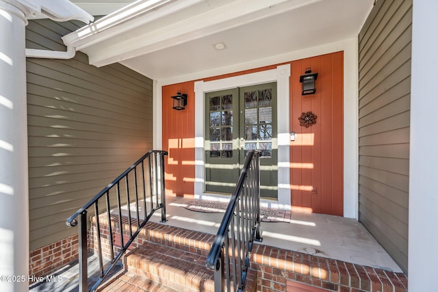 entrance to property with covered porch