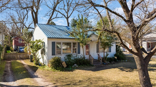 view of front of home with a front lawn