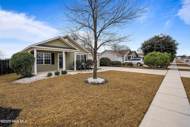 view of front of property with a front lawn