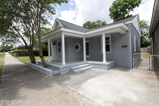 view of front of house featuring covered porch