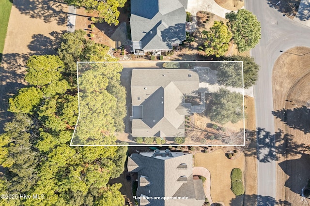 4379 Gauntlet Dr, Southport, NC 28461 - aerial view of property and surrounding area featuring property boundaries highlighted