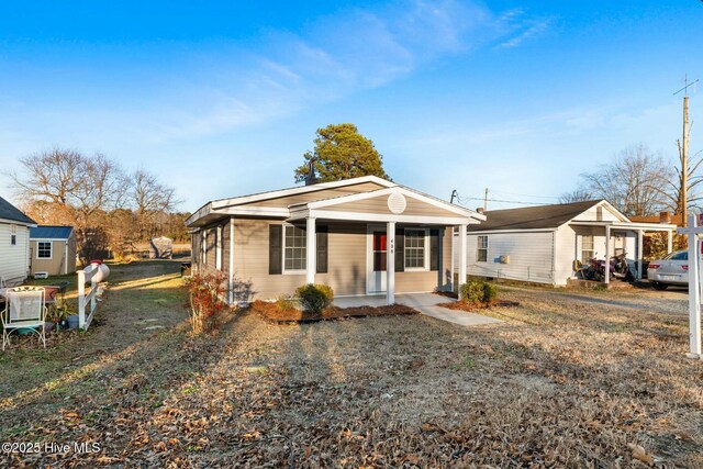 view of front of property with covered porch