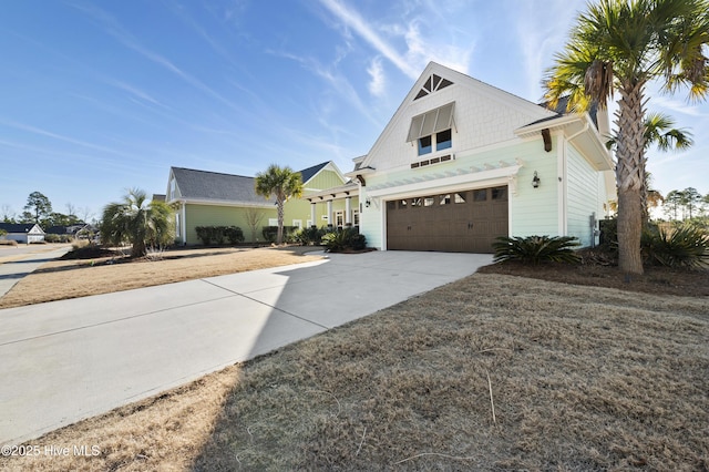 view of front facade featuring a garage