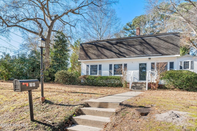 view of front of property