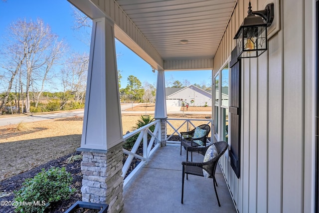 view of patio / terrace with covered porch