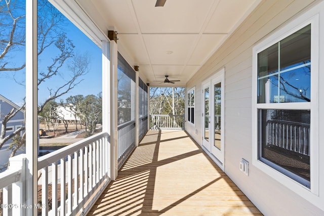 balcony featuring ceiling fan