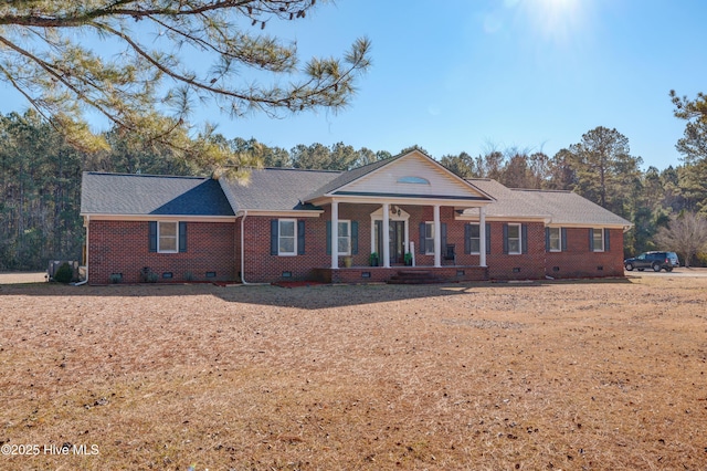 view of front of property featuring a porch