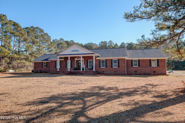 view of front of property featuring covered porch