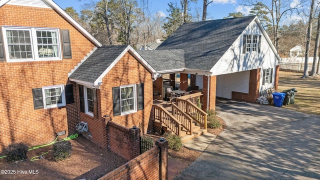 view of front of house featuring covered porch