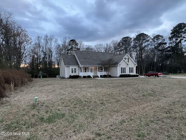 ranch-style house with a porch