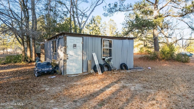 view of outbuilding