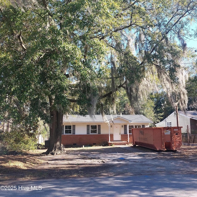 view of front of property