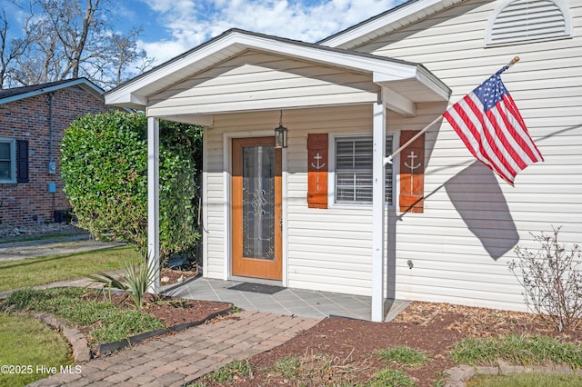 view of entrance to property