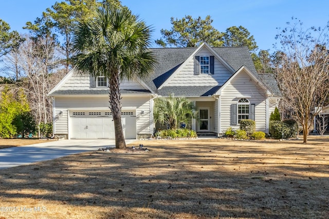 view of front facade featuring a garage