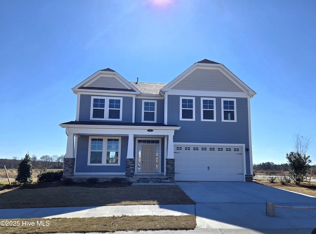 view of front facade featuring a garage