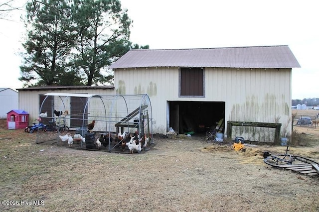 view of outbuilding