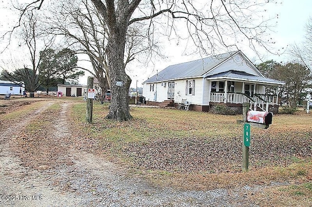 view of front facade with a porch