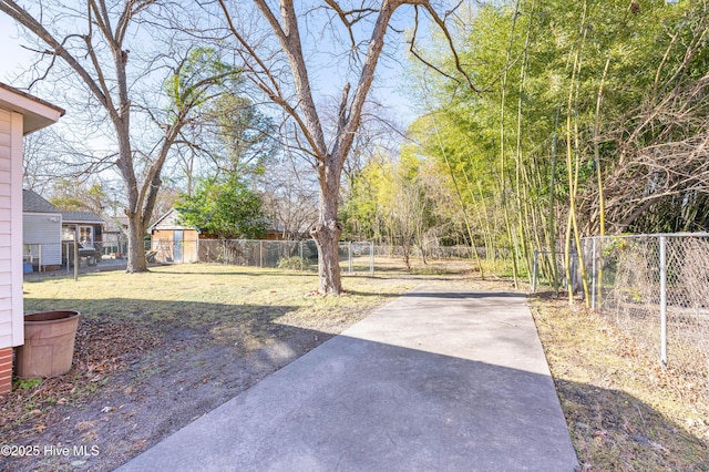 view of yard with a patio area