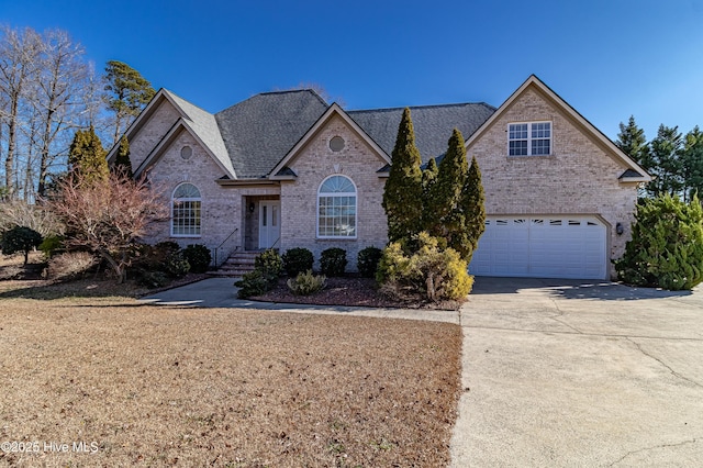 view of front property featuring a garage