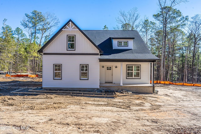 view of front of house featuring covered porch