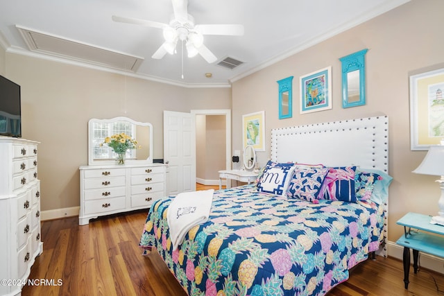 bedroom featuring ornamental molding, dark hardwood / wood-style floors, and ceiling fan