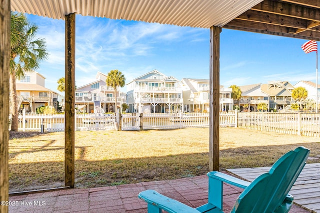 view of yard featuring a patio area