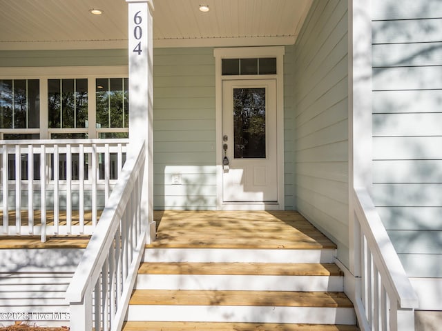 entrance to property with covered porch