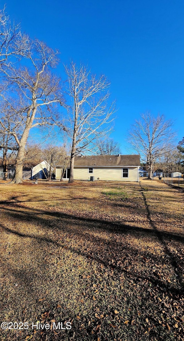 exterior space with a yard