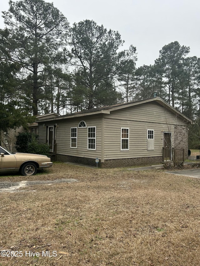 view of side of home