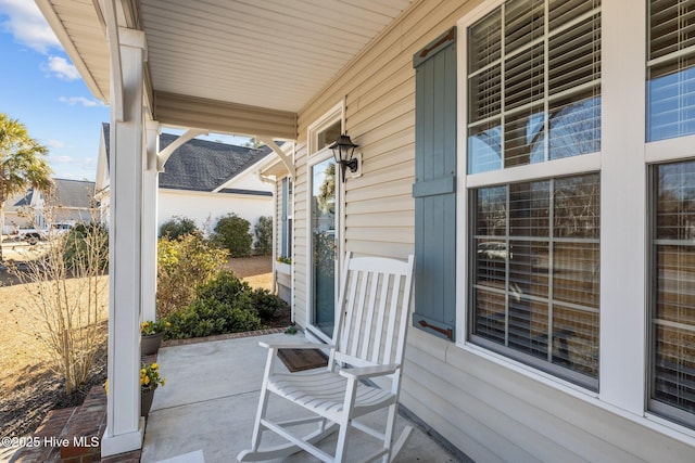 view of patio / terrace with covered porch