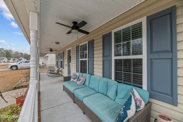 view of patio / terrace with ceiling fan and covered porch