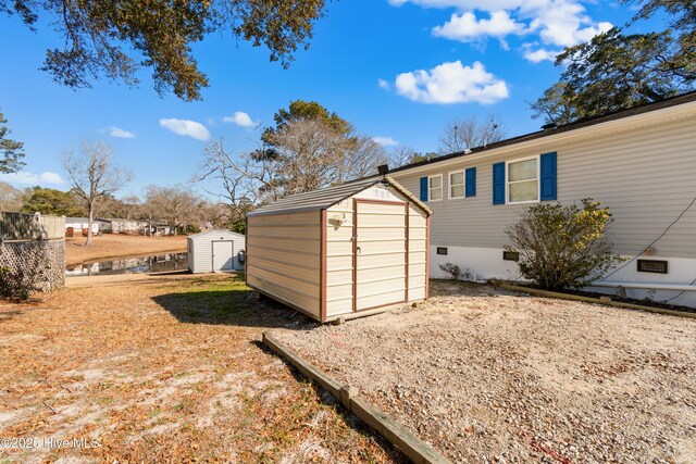 view of outbuilding