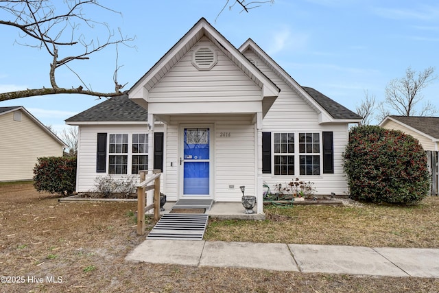 view of front of property