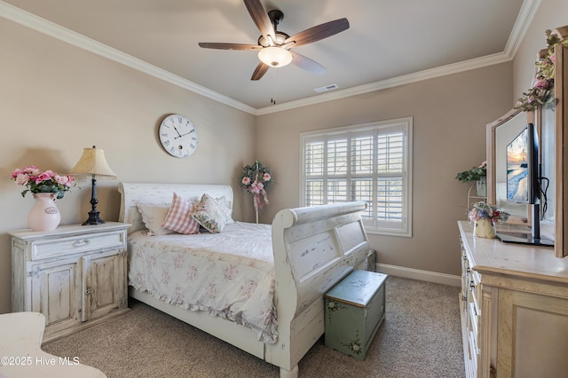 bedroom featuring light carpet, crown molding, and ceiling fan